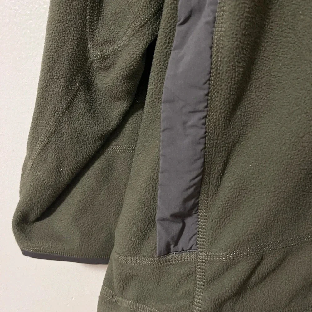 The North Face Cragmont quarter snap fleece olive army green measures as size 2x